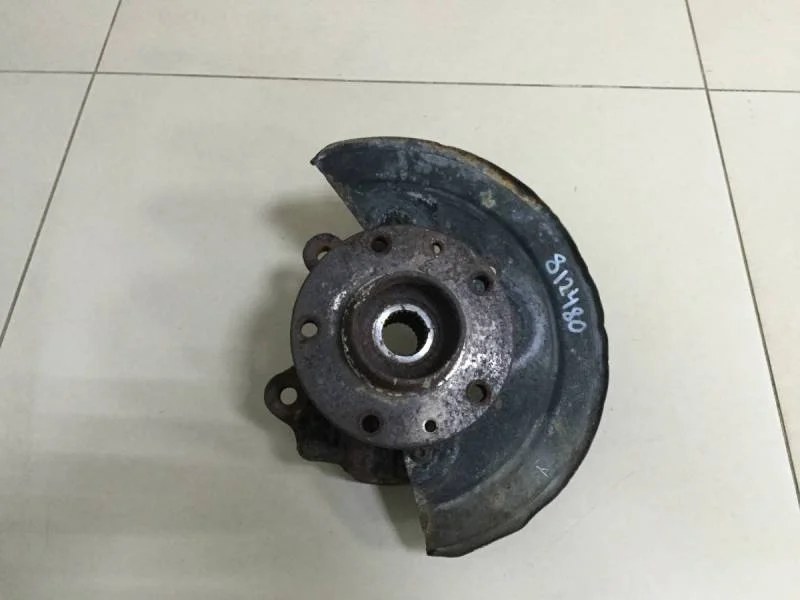 Кулак поворотный передний левый Renault Duster 2012>