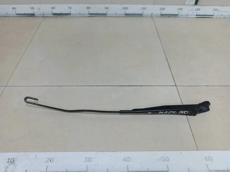 Поводок стеклоочистителя передний правый Mercedes-Benz S-Class (W140) 1991-1999