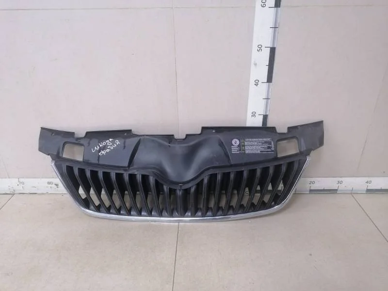 Решетка радиатора Skoda Fabia (5J) 2007-2014