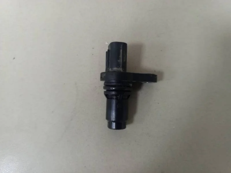 Датчик положения распредвала Toyota Corolla E150 2006-2013