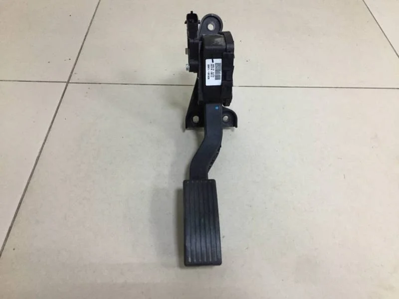 Педаль газа Kia Rio 3 (UB) 2011-2017