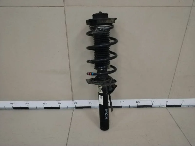 Амортизатор передний Volkswagen Golf Plus 5 2005-2014