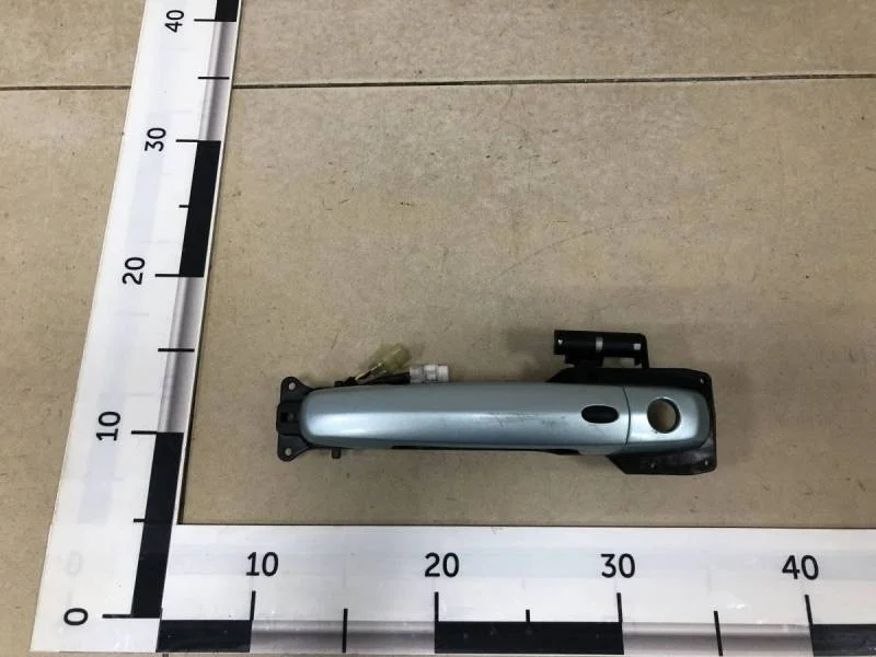 Ручка двери передней наружная левая Suzuki Swift 2004-2010