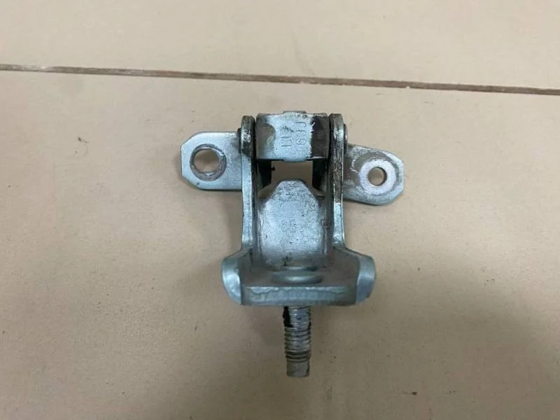 Петля двери задней левой нижняя Suzuki Swift 2004-2010