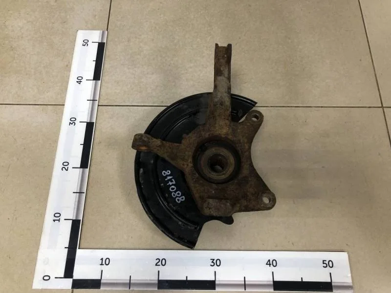 Кулак поворотный передний левый Renault Duster 2012>