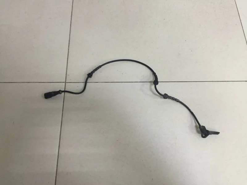 Датчик ABS передний Renault Duster 2012>