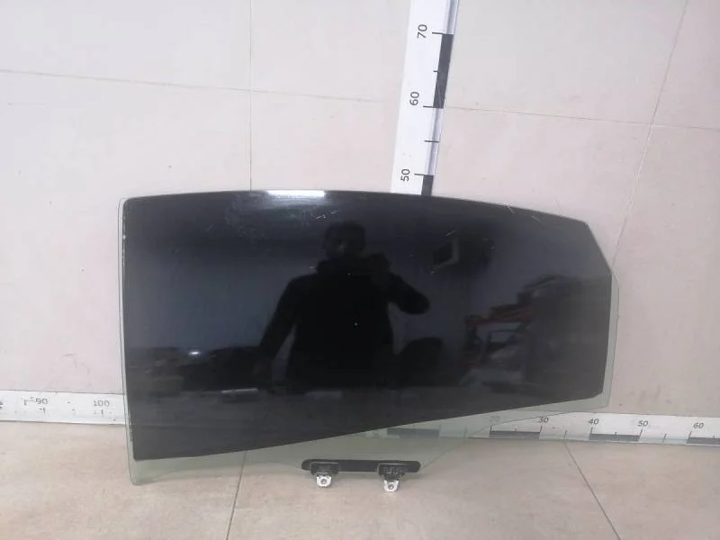 Стекло двери задней левой Nissan Almera 3 (G11, G15) 2012>