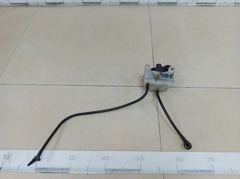 Бачок главного тормозного цилиндра Ford Focus 1 1998-2004