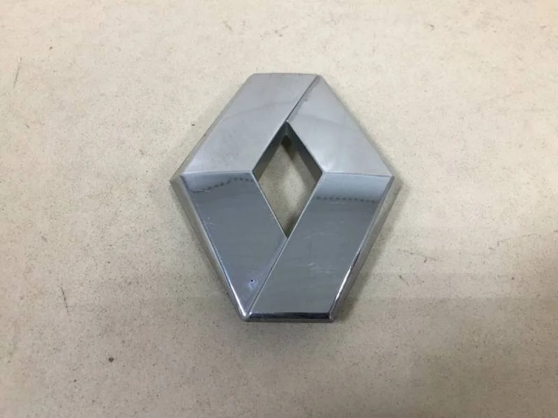 Эмблема Renault Fluence 2010-2017