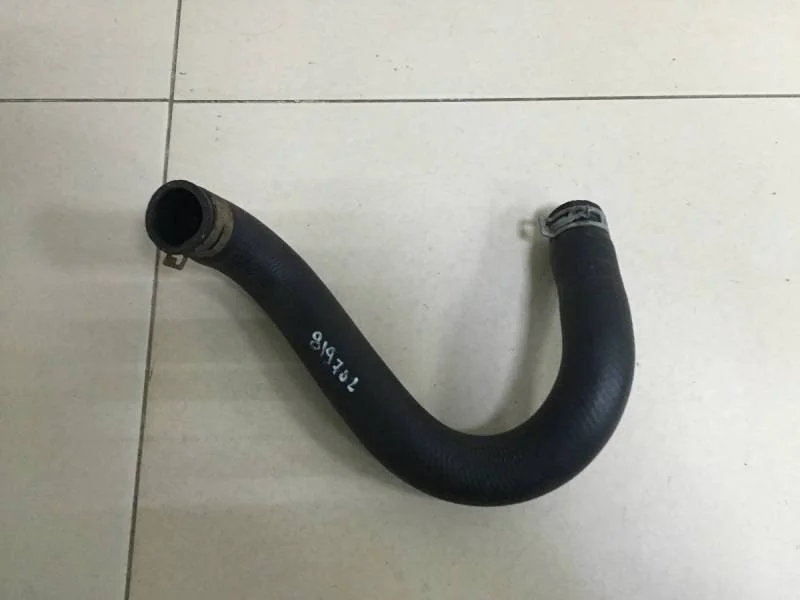 Патрубок радиатора охлаждения Toyota Corolla E150 2006-2013