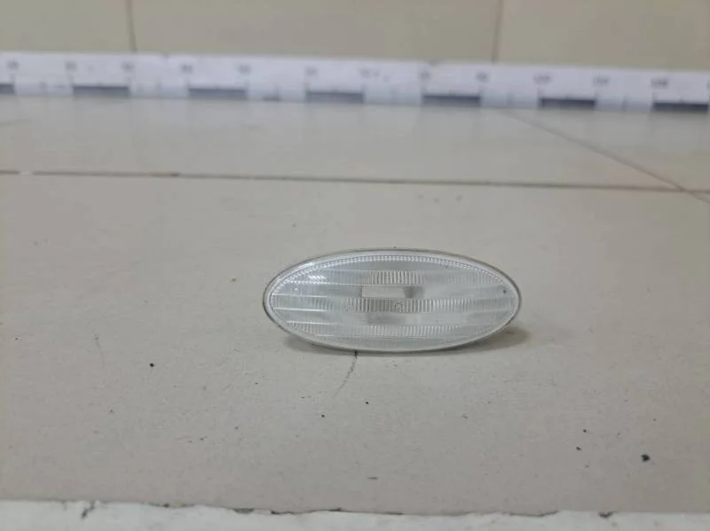 Повторитель на крыло Nissan X-Trail (T31) 2007-2014