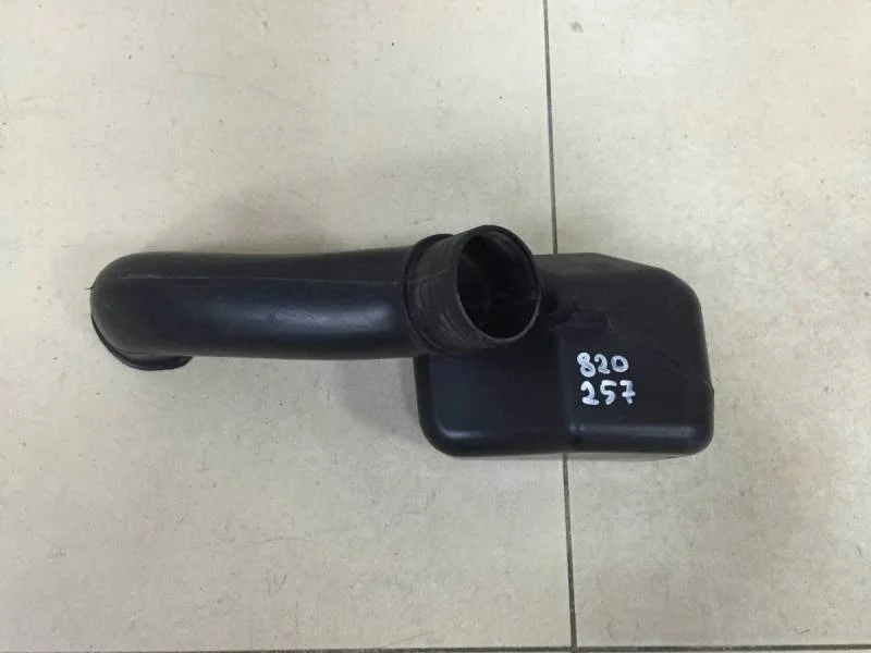 Резонатор воздушного фильтра Volkswagen Polo (Sed RUS) 2011>