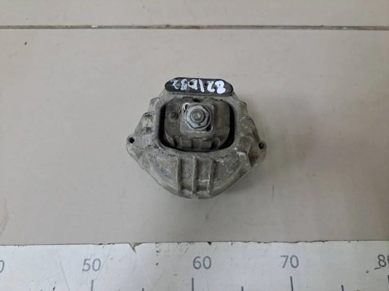 Опора двигателя правая BMW 3-series E90/E91 2005-2011