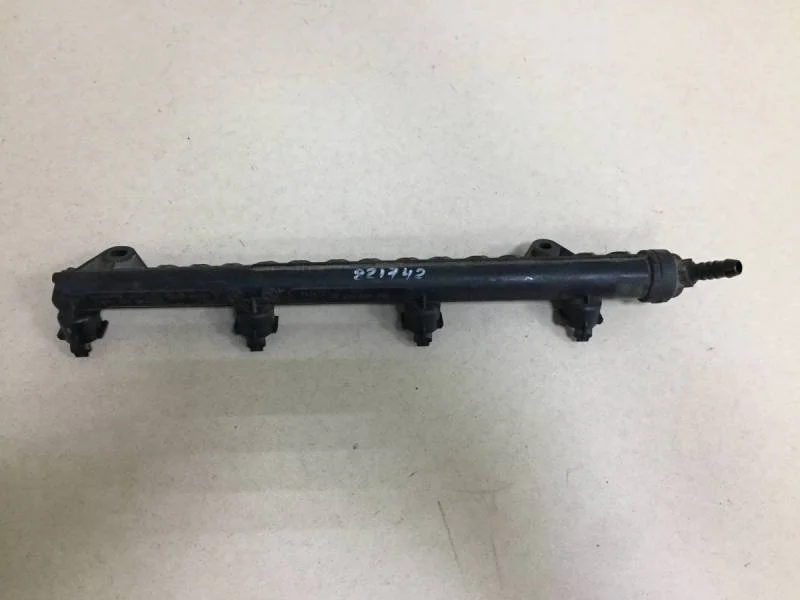 Рейка топливная (рампа) Volkswagen Polo (Sed RUS) 2011>