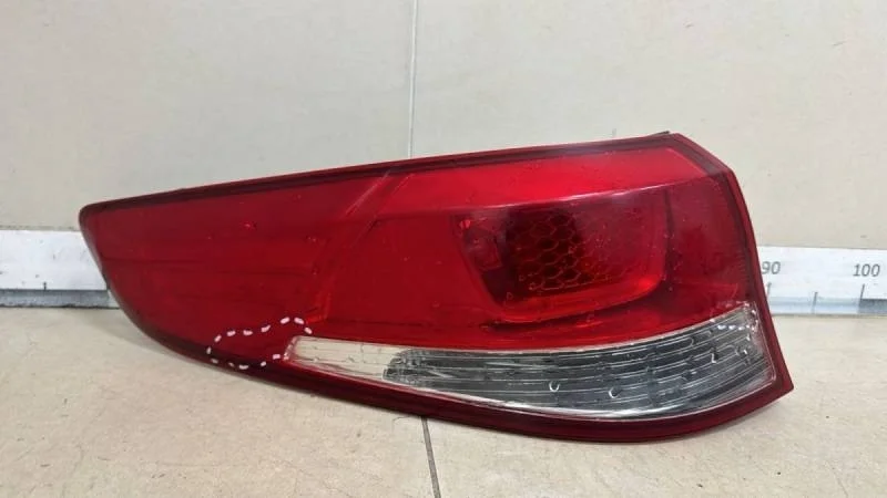 Фонарь задний наружный левый Kia Rio 3 (UB) 2011-2017