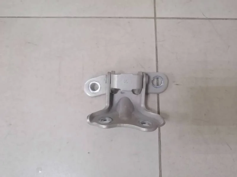 Петля двери задней левой верхняя Kia Rio 3 (UB) 2011-2017