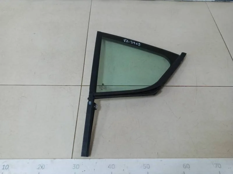 Стекло двери задней левой (форточка) Skoda Octavia (A7) 2013>