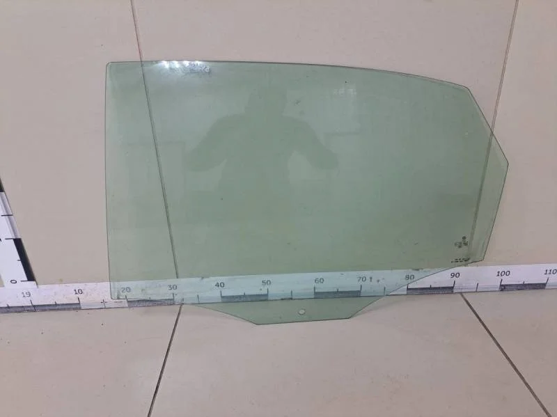 Стекло двери задней левой Volkswagen Polo (Sed RUS) 2011>