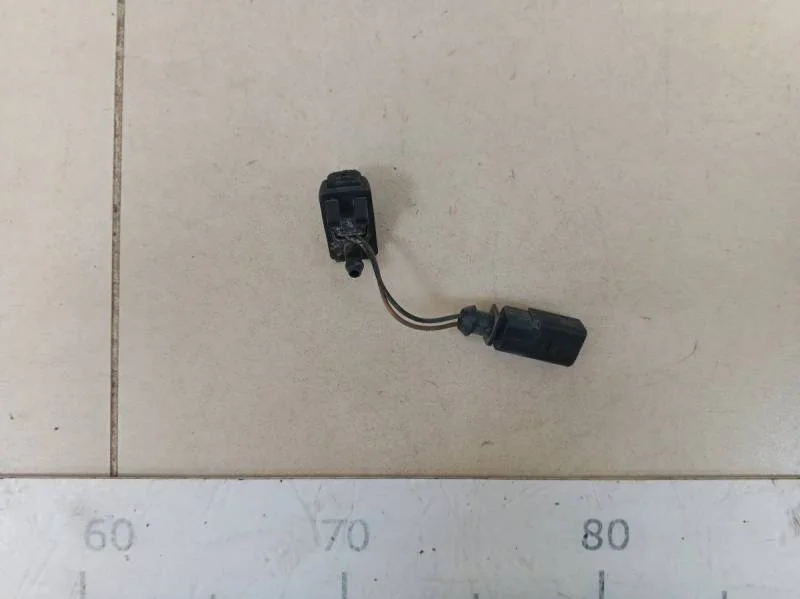 Форсунка омывателя лобового стекла Skoda Octavia (A7) 2013>