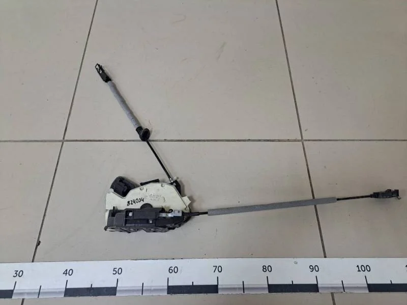 Замок двери передней правой Volkswagen Polo (Sed RUS) 2011>