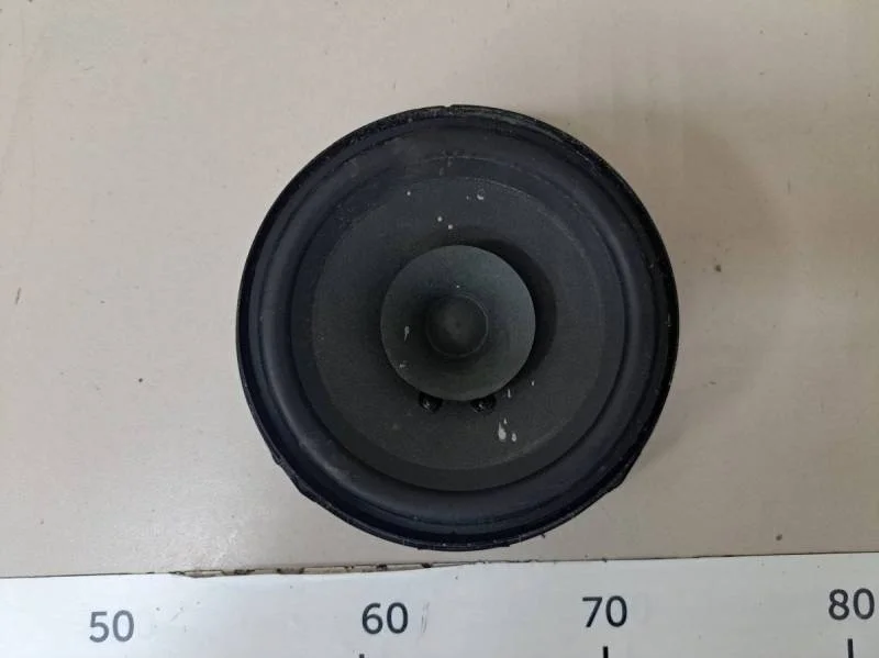 Динамик Volkswagen Polo (Sed RUS) 2011>