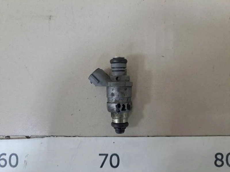 Форсунка инжекторная электрическая Skoda Octavia (A5 1Z-) 2004-2013