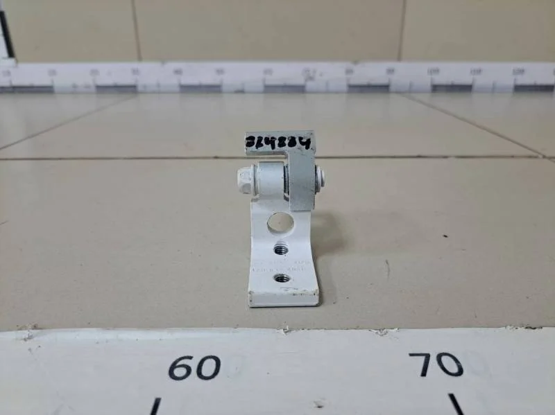 Петля двери задней правой верхняя Skoda Octavia (A5 1Z-) 2004-2013