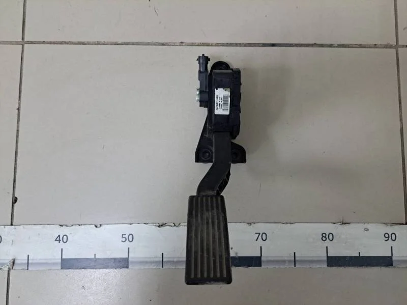 Педаль газа Hyundai Solaris 2010-2017