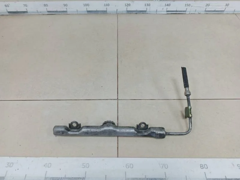 Рейка топливная (рампа) Toyota Corolla E120 2001-2007