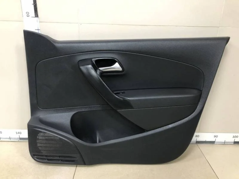 Обшивка двери передней правой Volkswagen Polo (Sed RUS) 2011>