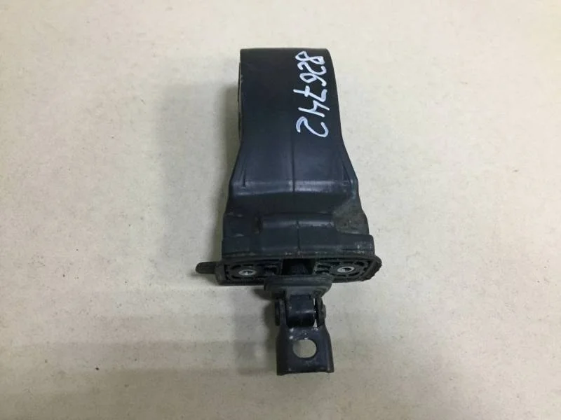 Ограничитель двери Volkswagen Polo (Sed RUS) 2011>