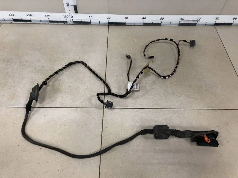 Проводка двери Volkswagen Polo (Sed RUS) 2011>