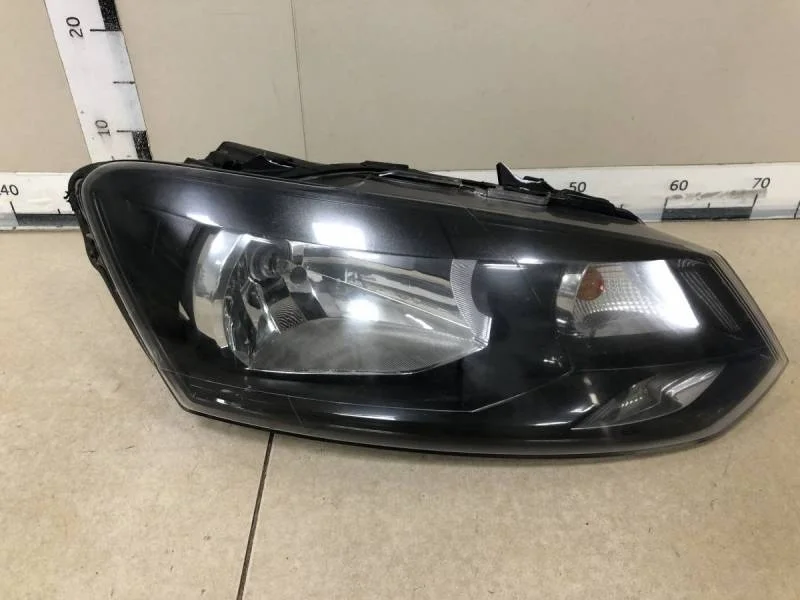 Фара правая Volkswagen Polo (Sed RUS) 2011>