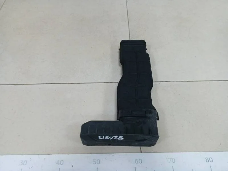 Воздухозаборник (внутри) Kia Rio 4 (FB) 2017>