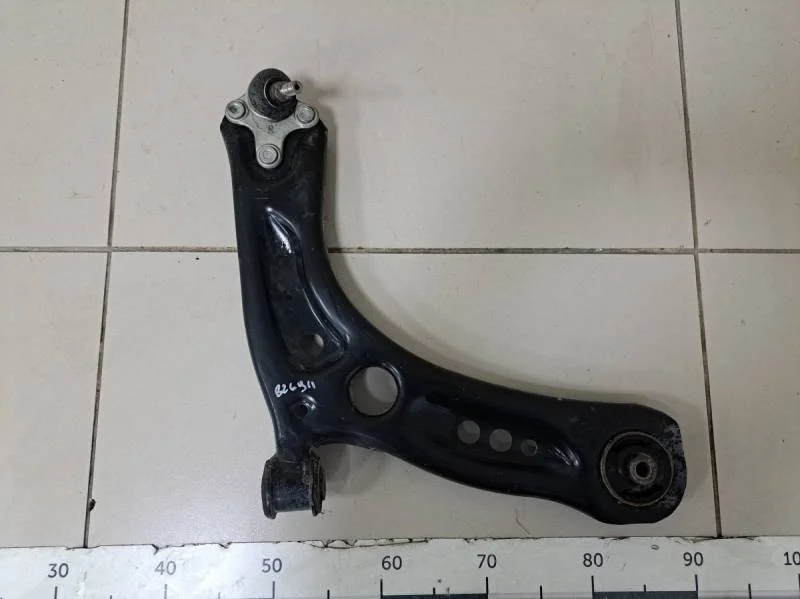 Рычаг передний правый Skoda Octavia (A7) 2013>