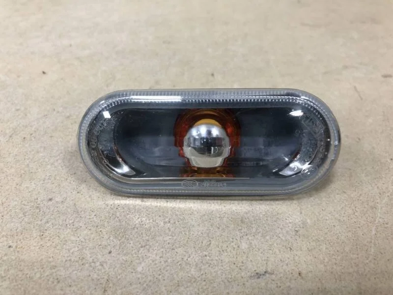 Повторитель на крыло Volkswagen Polo (Sed RUS) 2011>