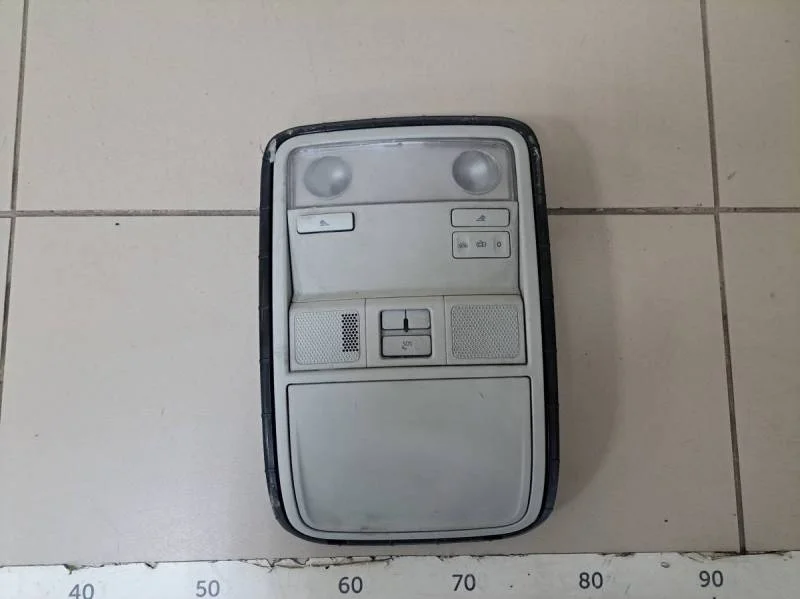 Плафон салонный Skoda Octavia (A7) 2013>