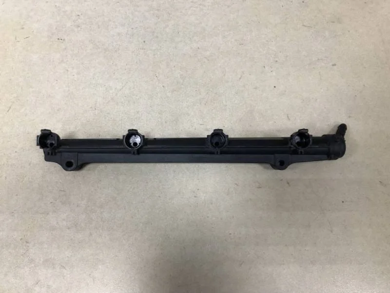 Рейка топливная (рампа) Volkswagen Polo (Sed RUS) 2011>