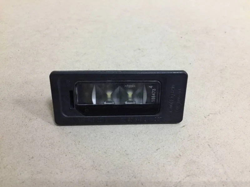 Фонарь подсветки номера Volkswagen Polo (Sed RUS) 2011>