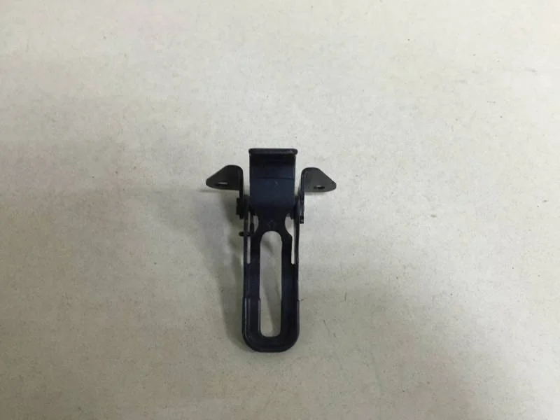 Крючок капота Toyota Land Cruiser (J200) 2007-2015