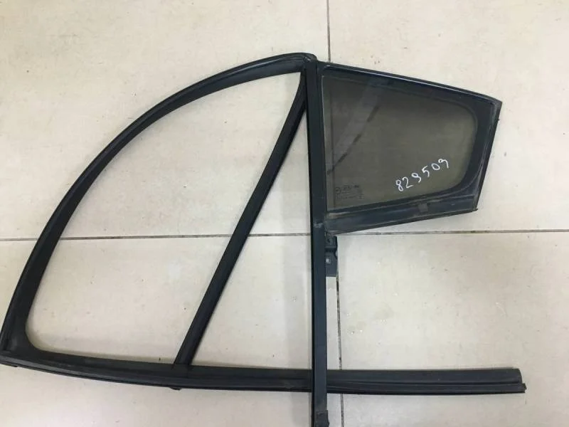 Стекло двери задней левой (форточка) Kia Cerato (YD) 2013-2020