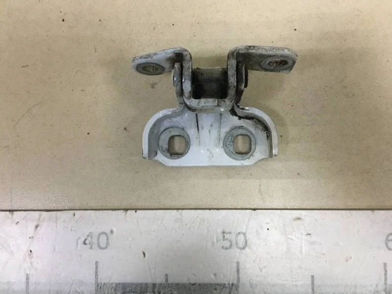 Петля двери задней левой верхняя Chevrolet Cruze (J300) 2009-2016