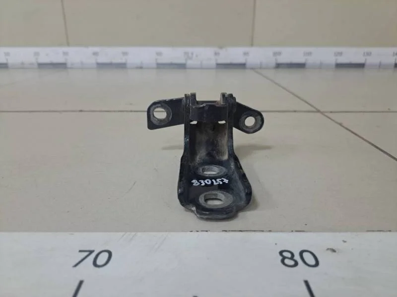 Петля двери задней левой нижняя Chevrolet Cruze (J300) 2009-2016