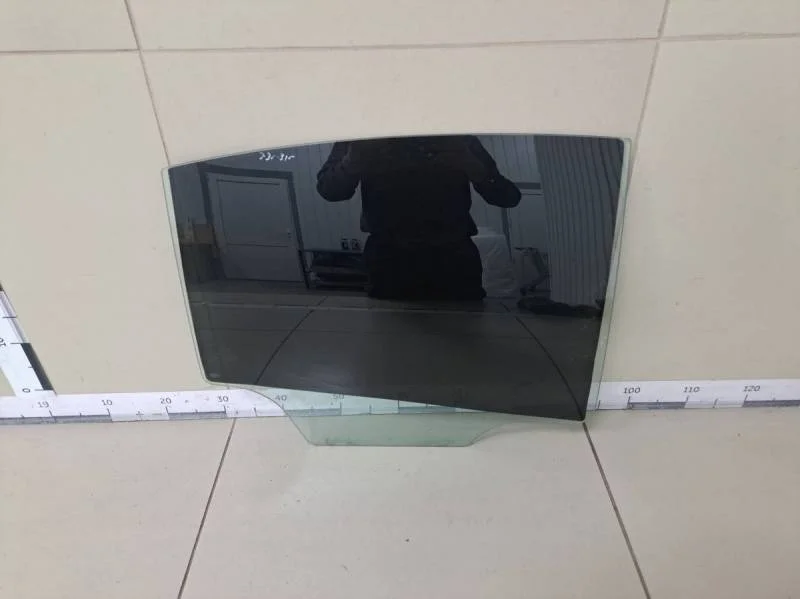 Стекло двери задней правой Chevrolet Cruze (J300) 2009-2016