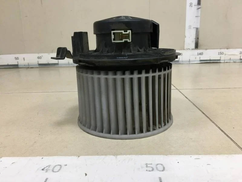 Моторчик отопителя Nissan Tiida (C11) 2007-2014