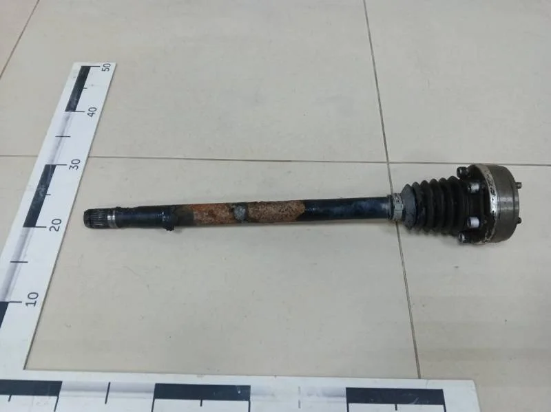 Полуось передняя левая Volkswagen Golf 6 (5K) 2009-2013