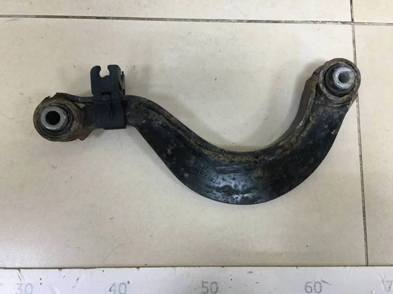 Рычаг задний верхний Volkswagen Golf 6 (5K) 2009-2013