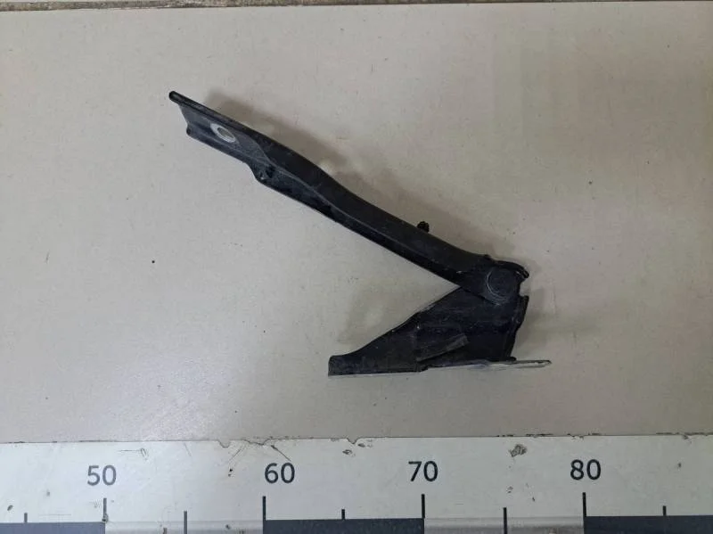 Петля капота правая Volkswagen Polo (Sed RUS) 2011>