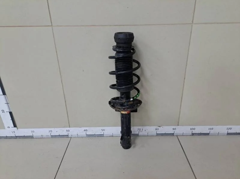 Амортизатор передний Volkswagen Polo (Sed RUS) 2011>