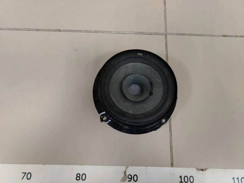 Динамик Volkswagen Polo (Sed RUS) 2011>